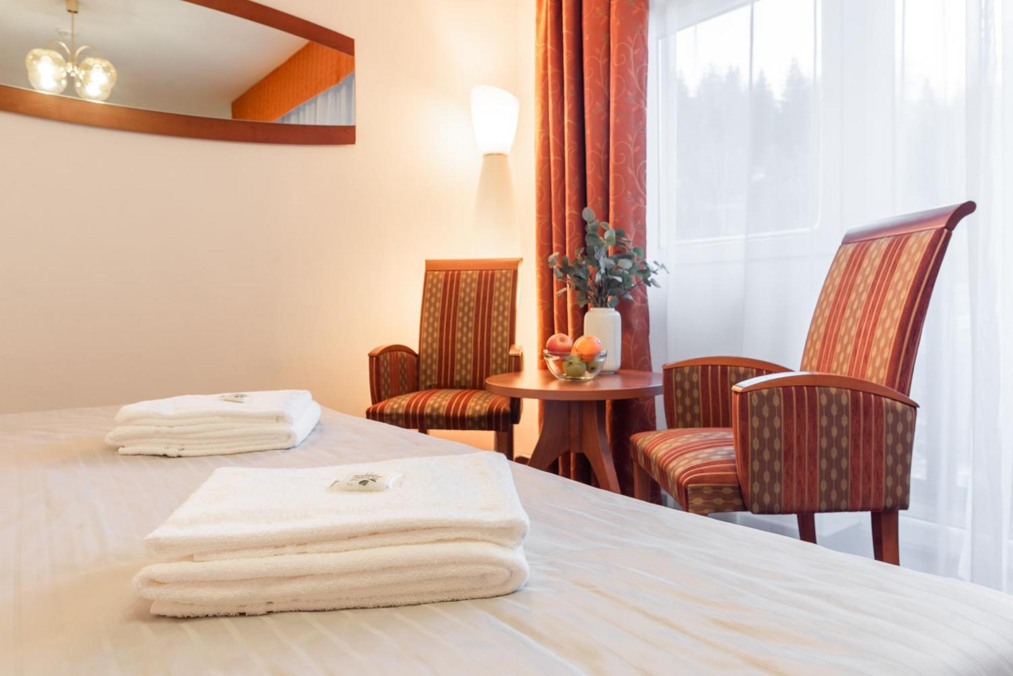 Hotel Schwarz Nové Hamry Buitenkant foto